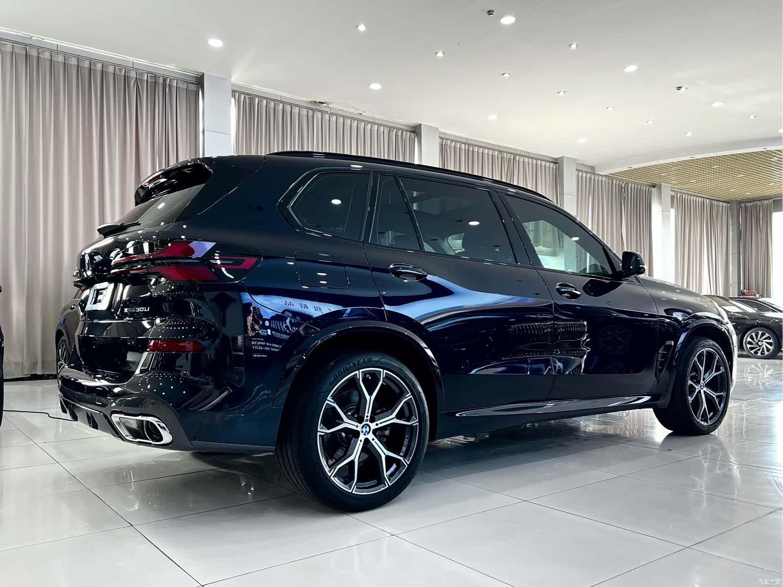 BMW X5, 2025 4