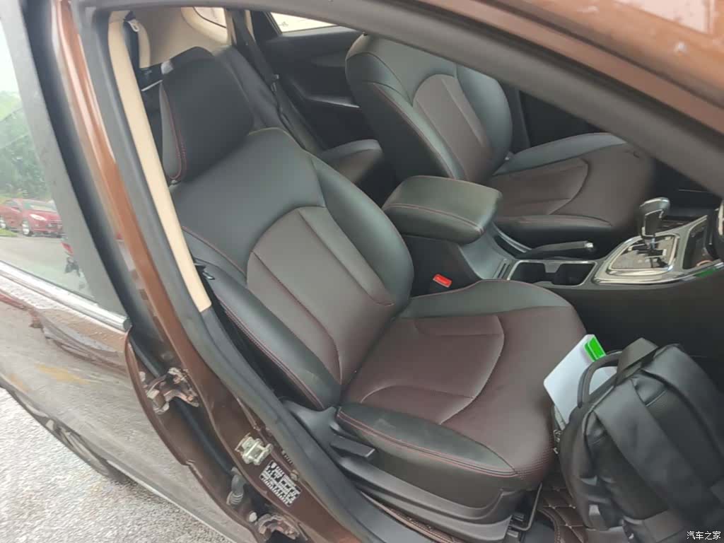 Wuling 560, 2016 25