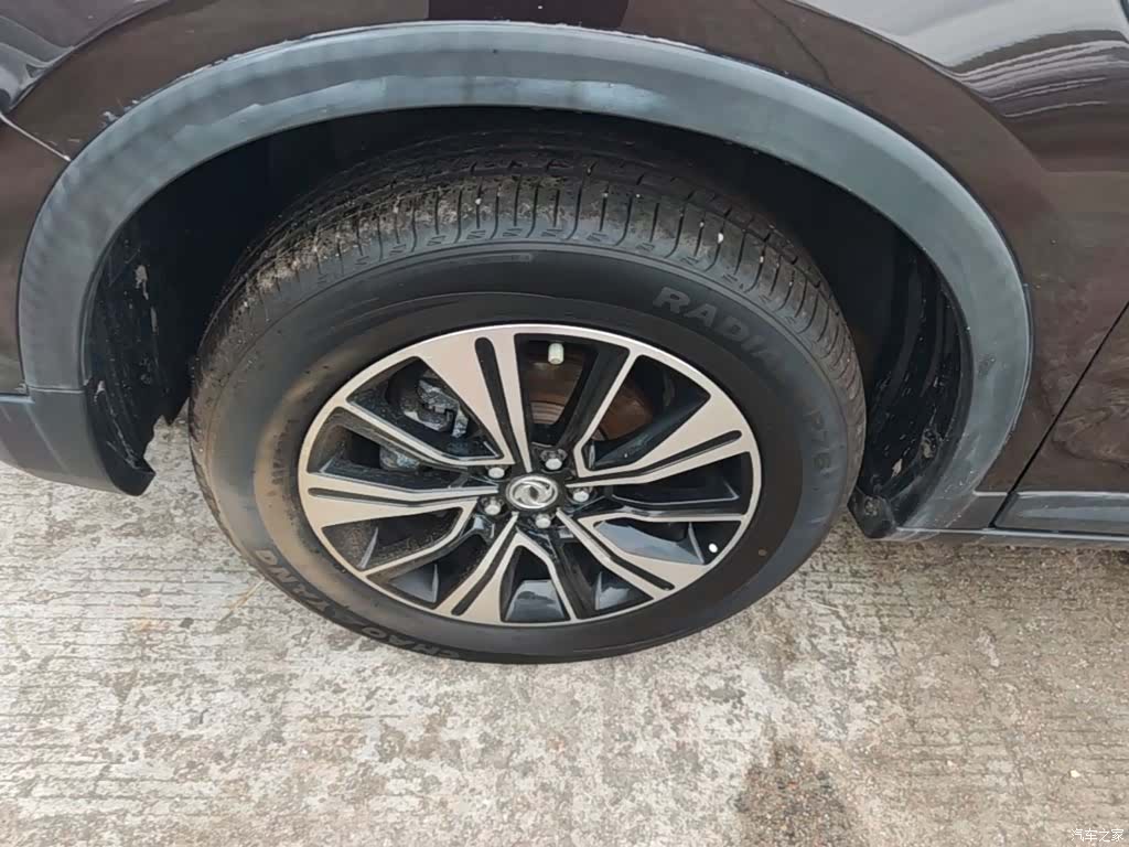 DongFeng AX7, 2018 23