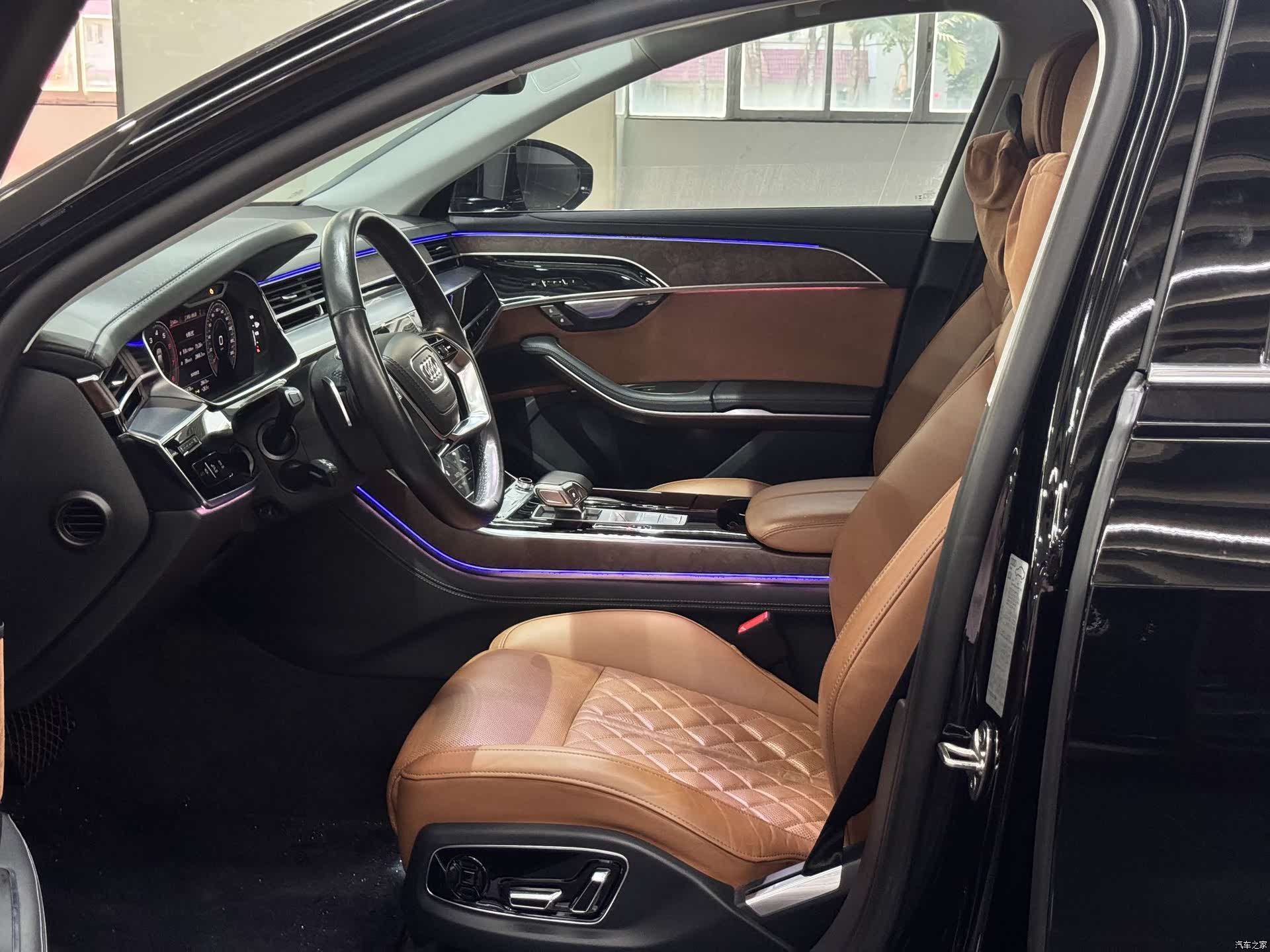 Audi A8L, 2023 10
