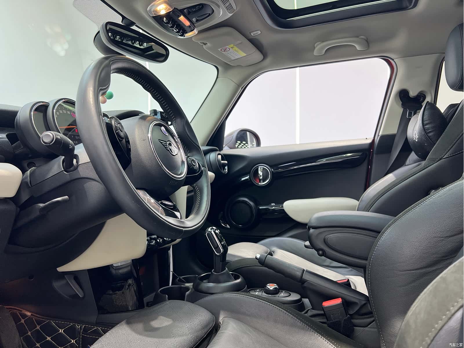 Mini Cooper, 2019 все фото