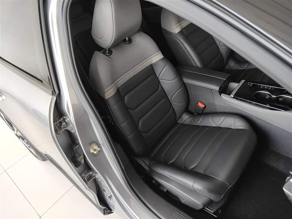 Citroen Versailles C5 X