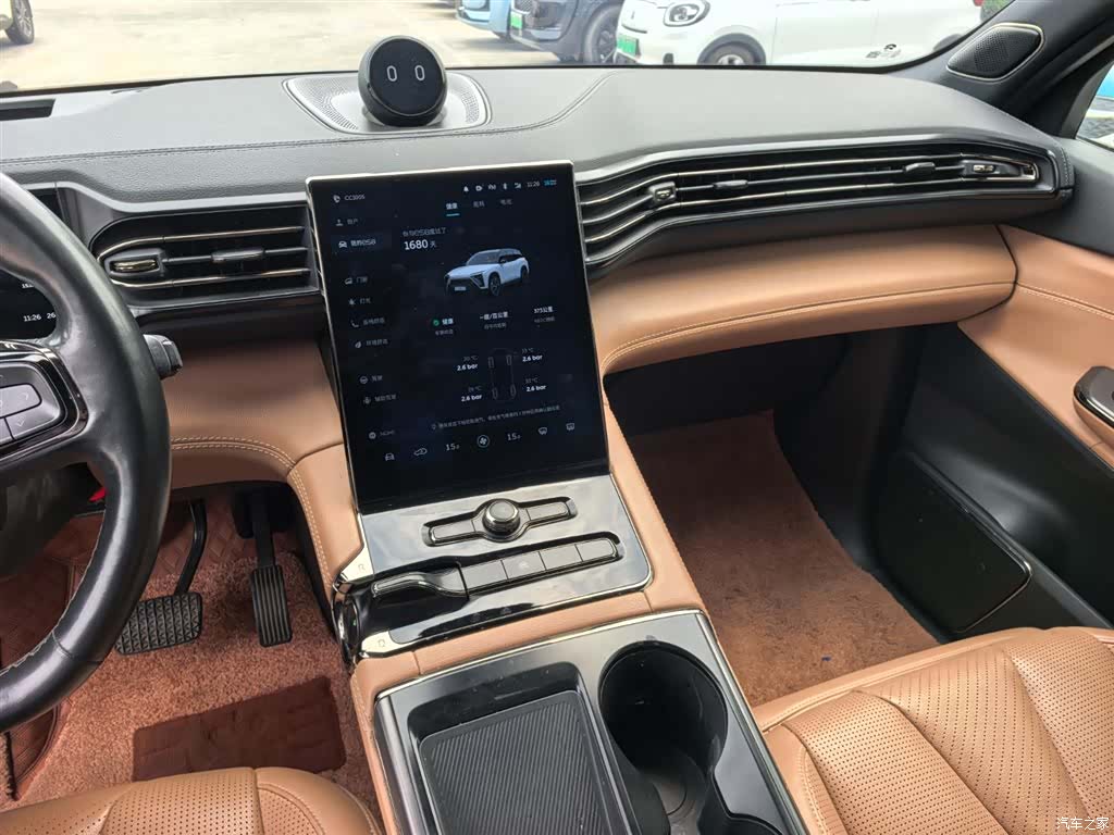 NIO ES8, 2021 15