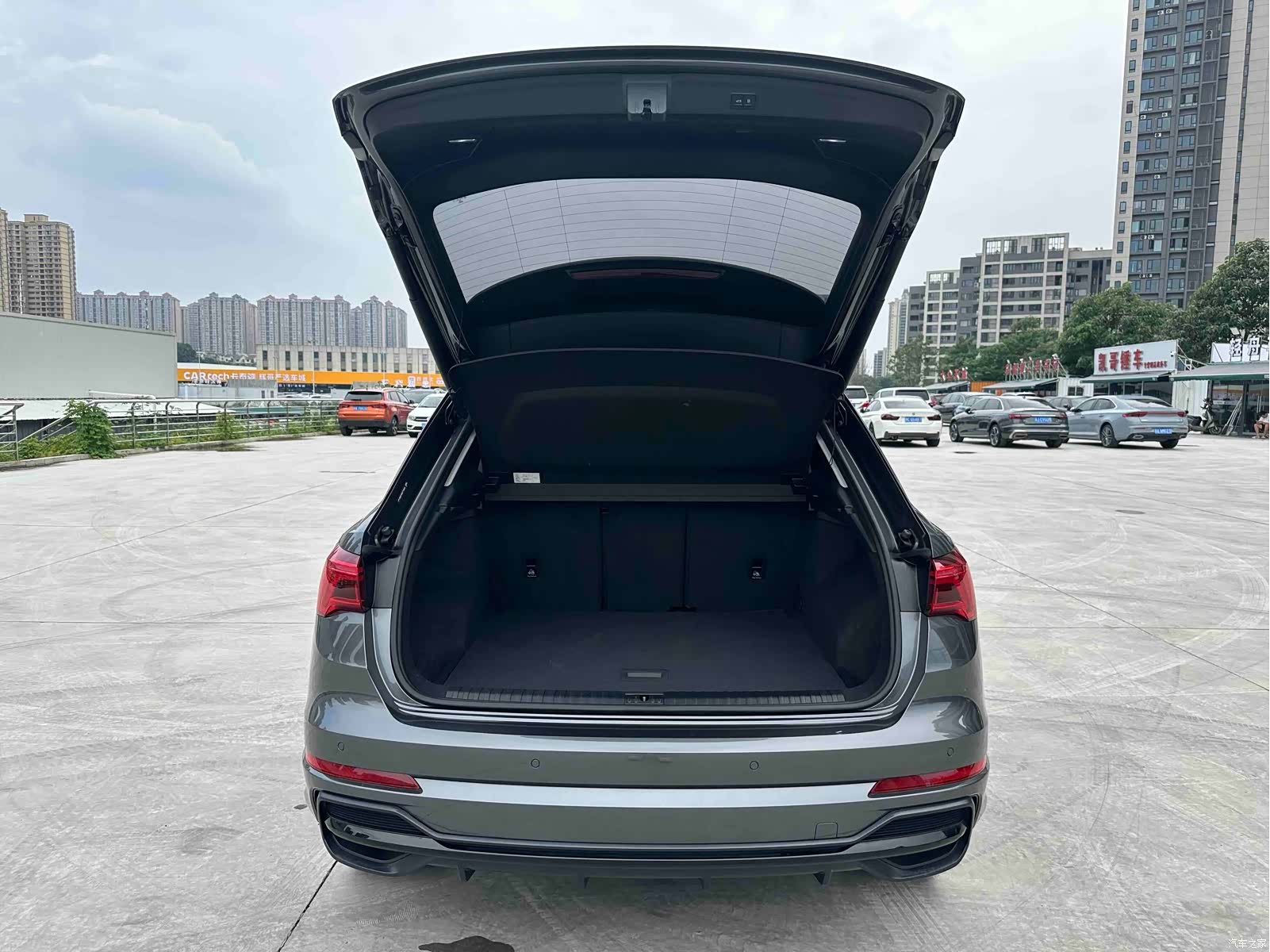 Audi Q3, 2023 20