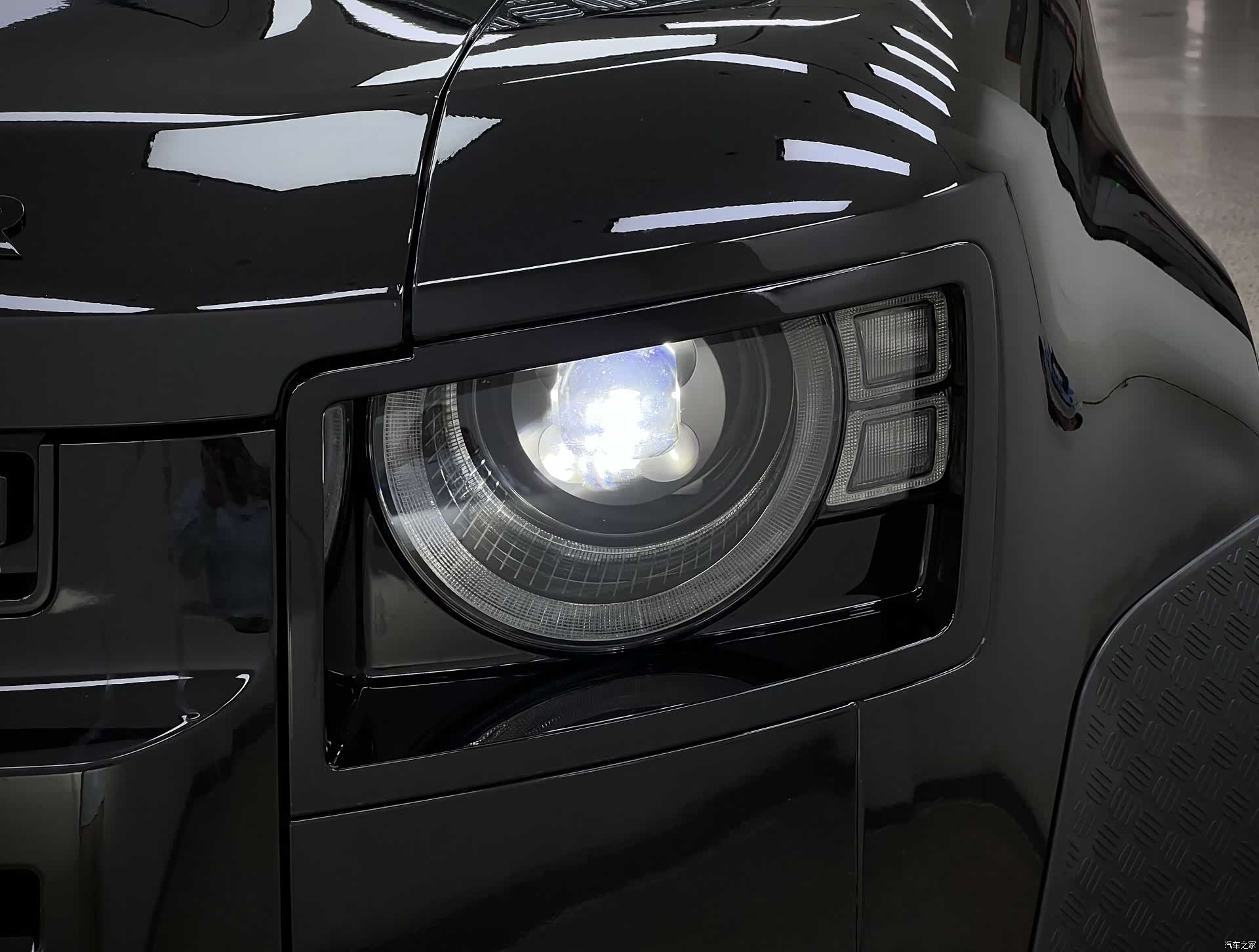 Land Rover Defender, 2022 34