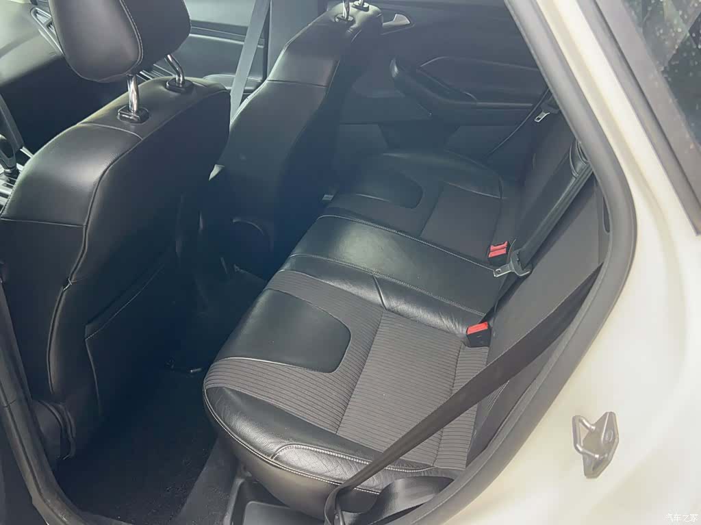 Ford Focus, 2014 15