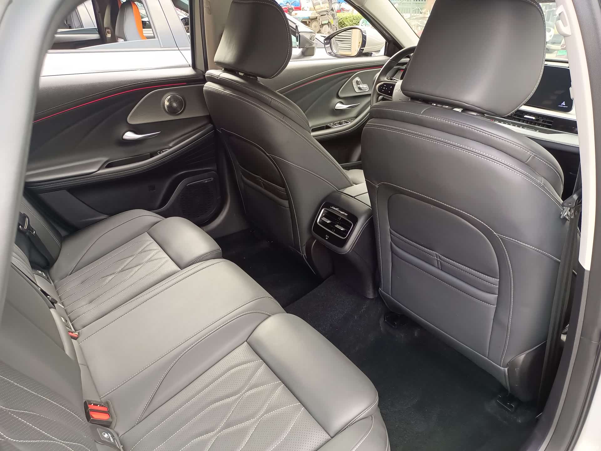 Chery Arrizo 8, 2024 9
