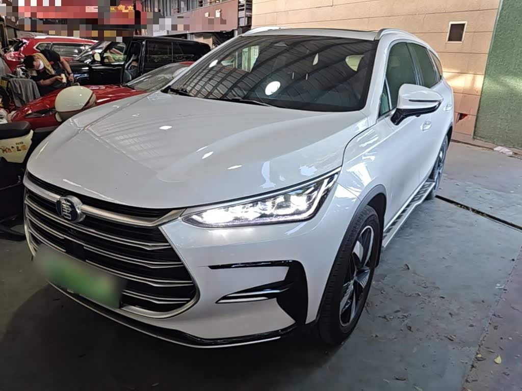 BYD Tang NEV