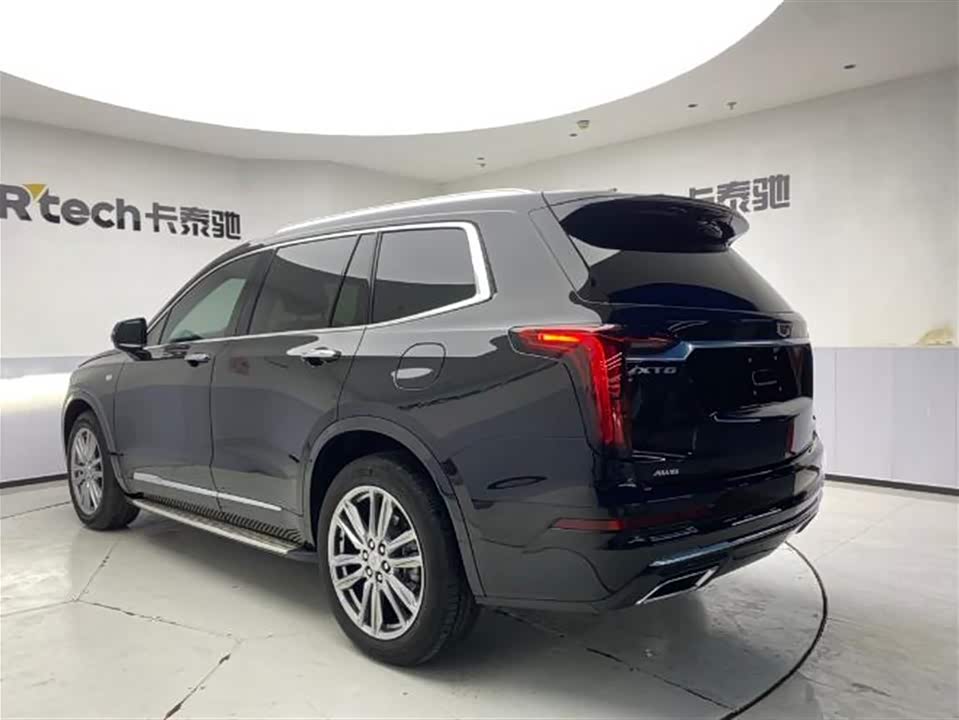 Cadillac XT6