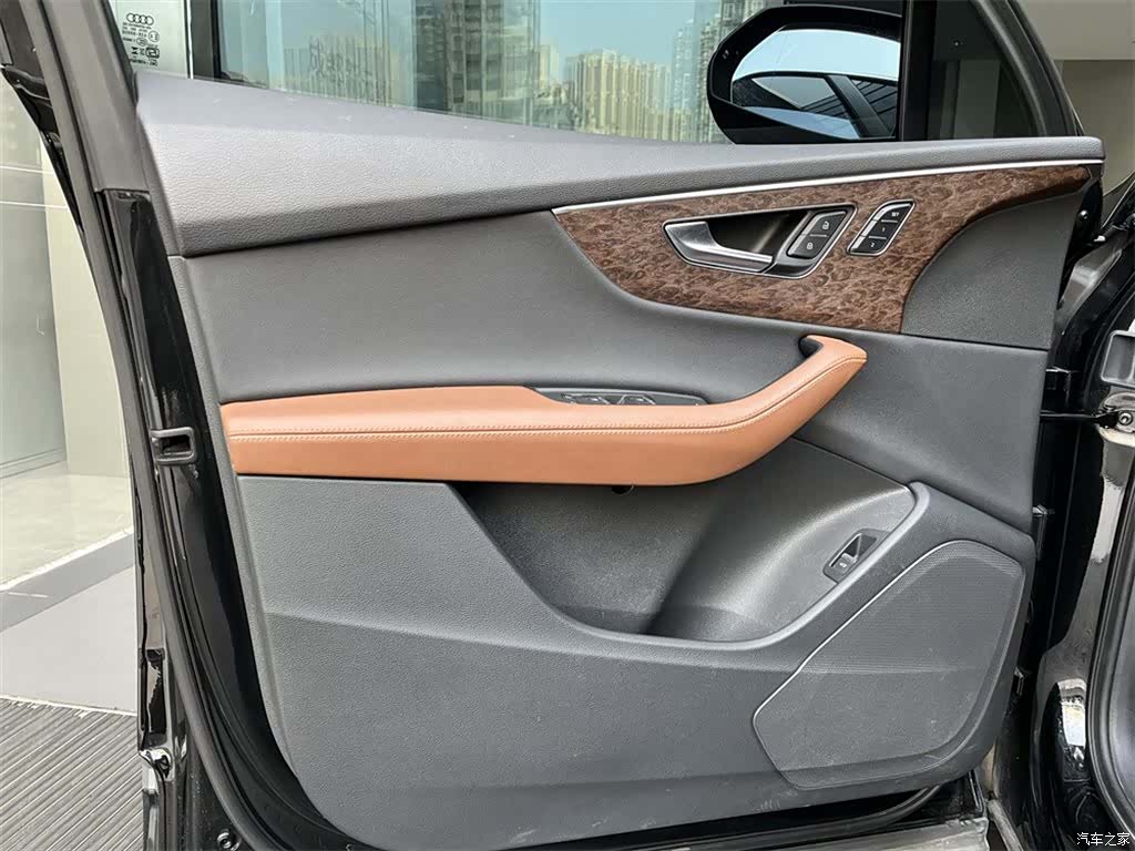 Audi Q7, 2023 12