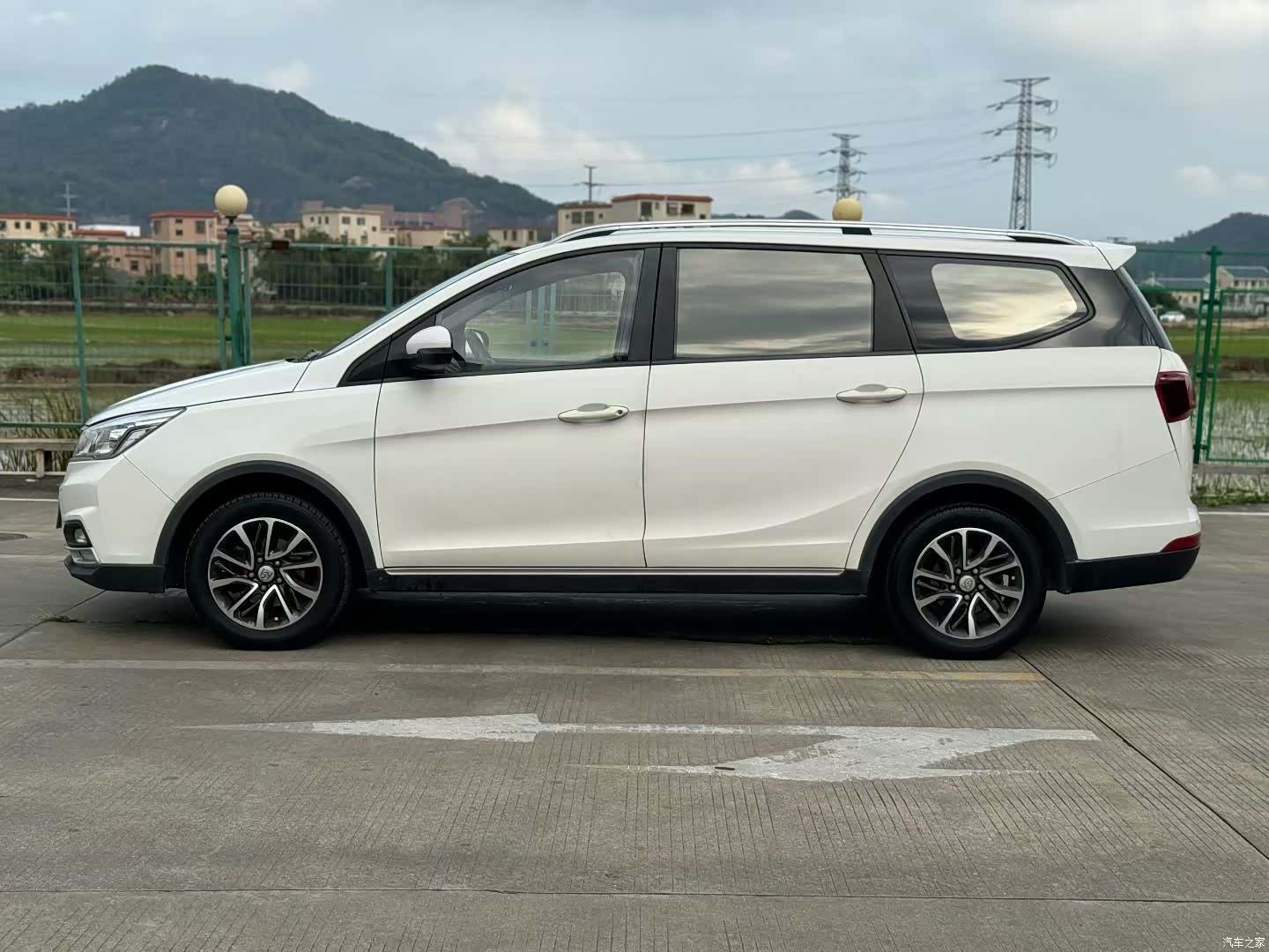 Wuling 730, 2019 8