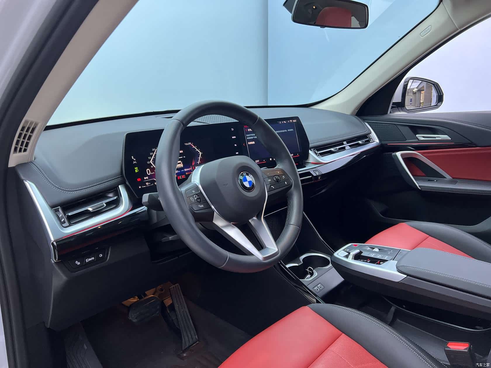 BMW X1, 2024 все фото