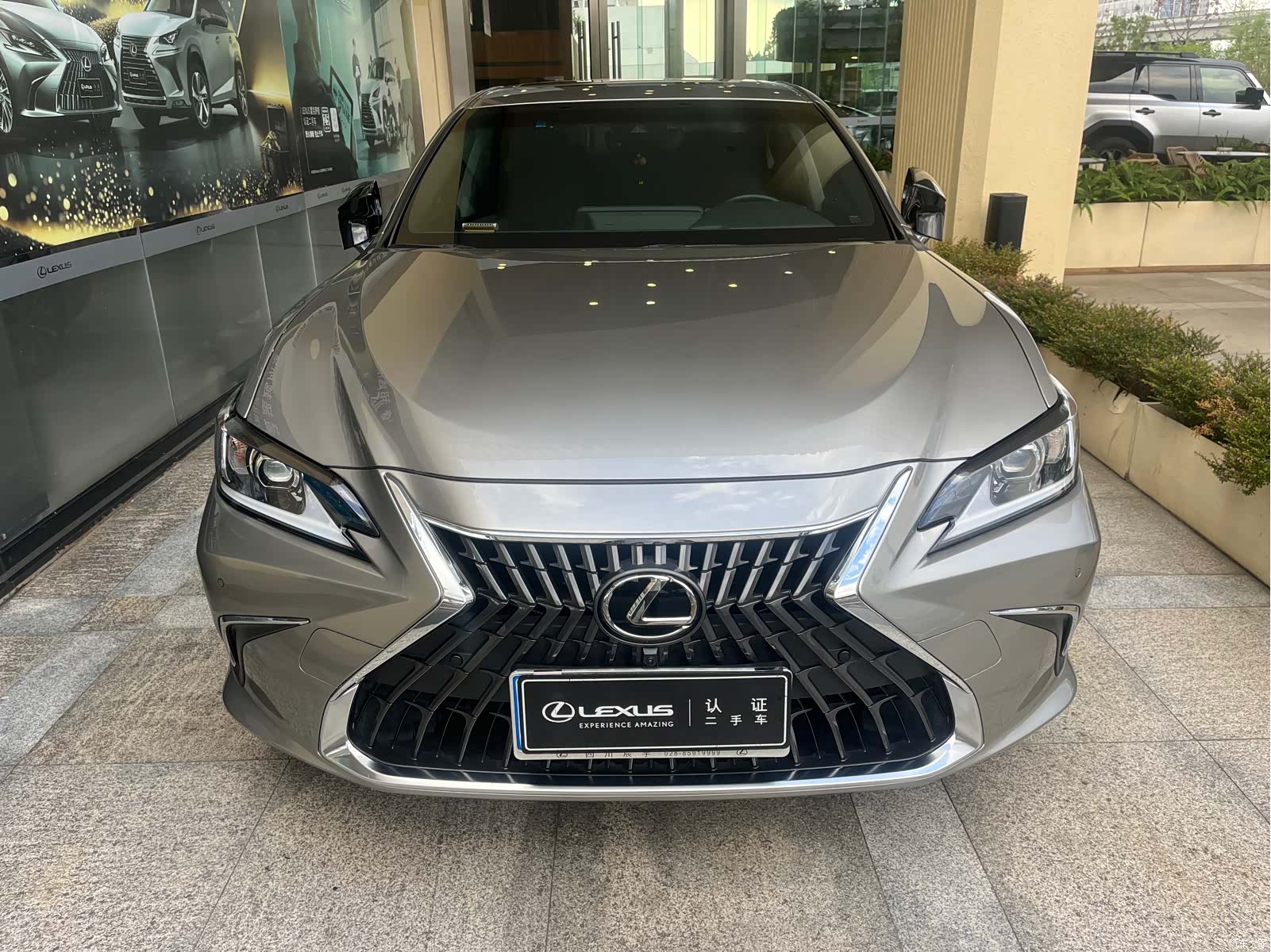 Lexus ES, 2023 2