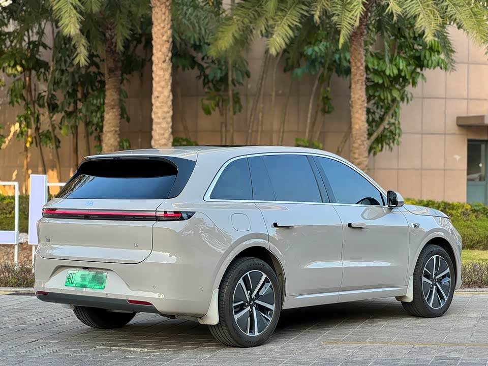 Li Auto Ideal L6
