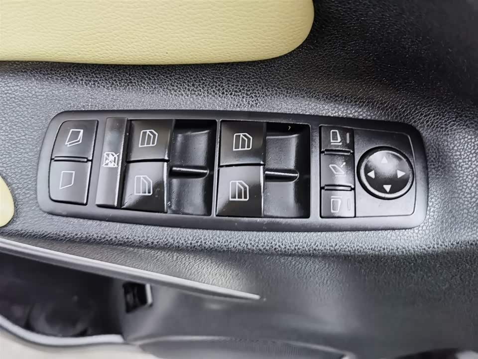 Mercedes-Benz M class