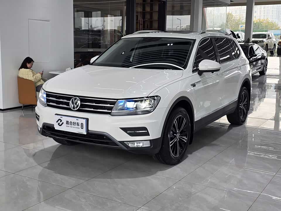 Volkswagen Tiguan L