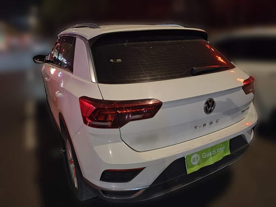 Volkswagen T-ROC exploring Songs