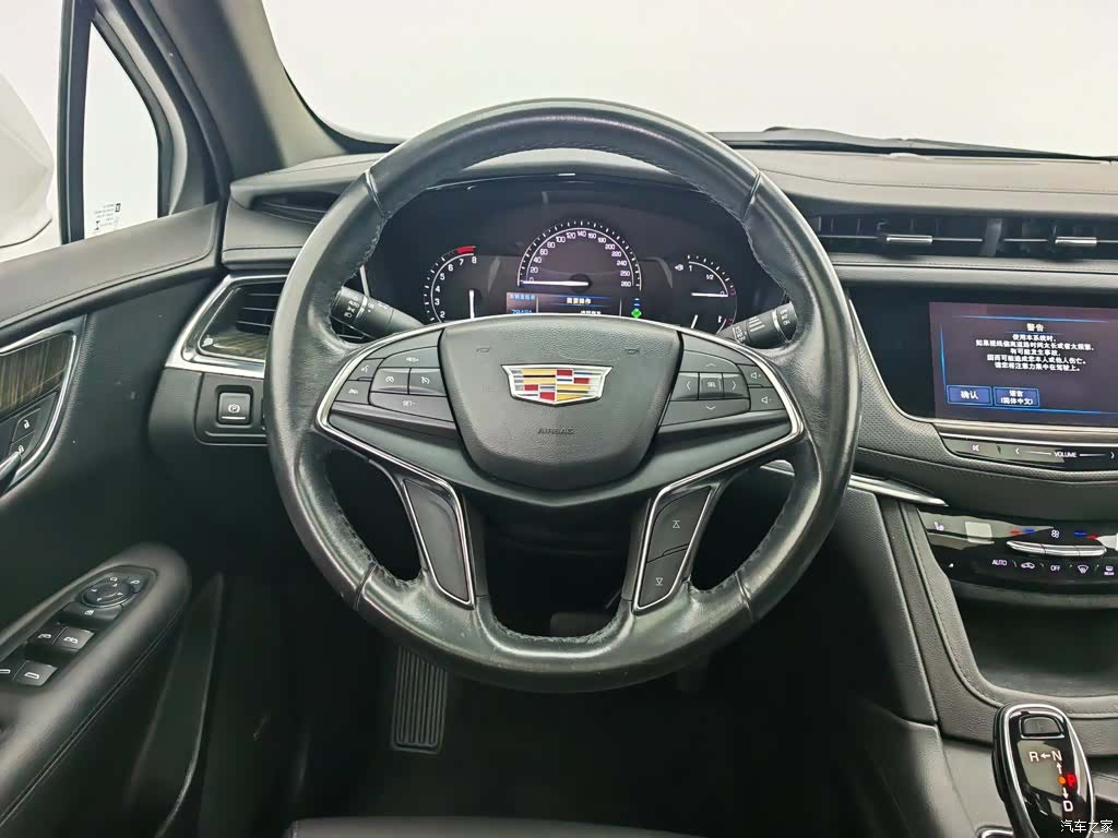 Cadillac XT5, 2019 11