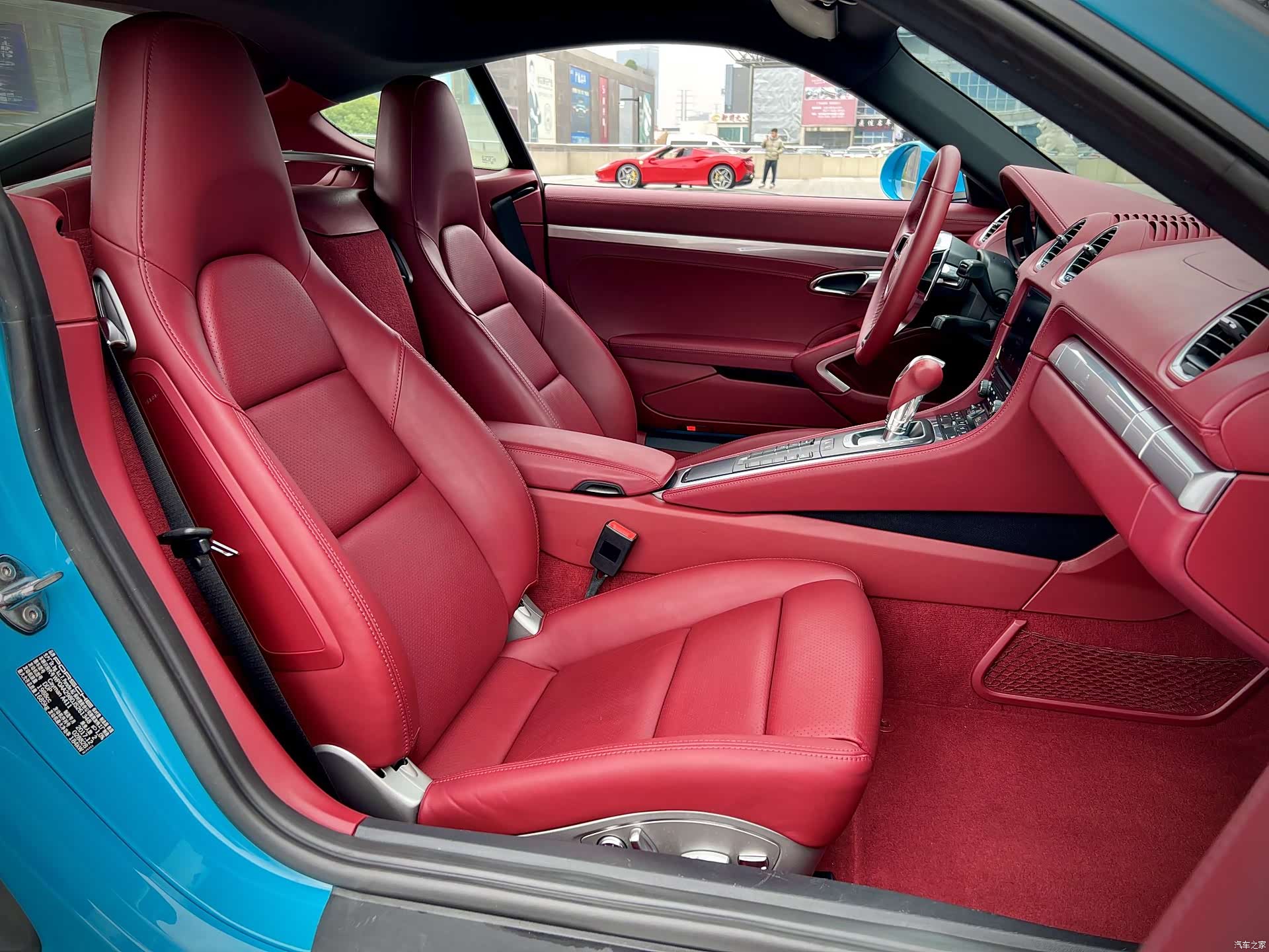 Porsche Cayman, 2018 9