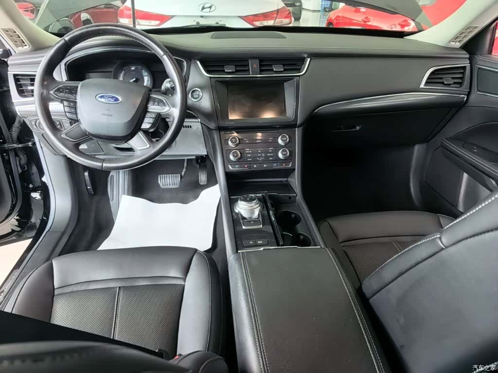 Ford Taurus, 2017 10