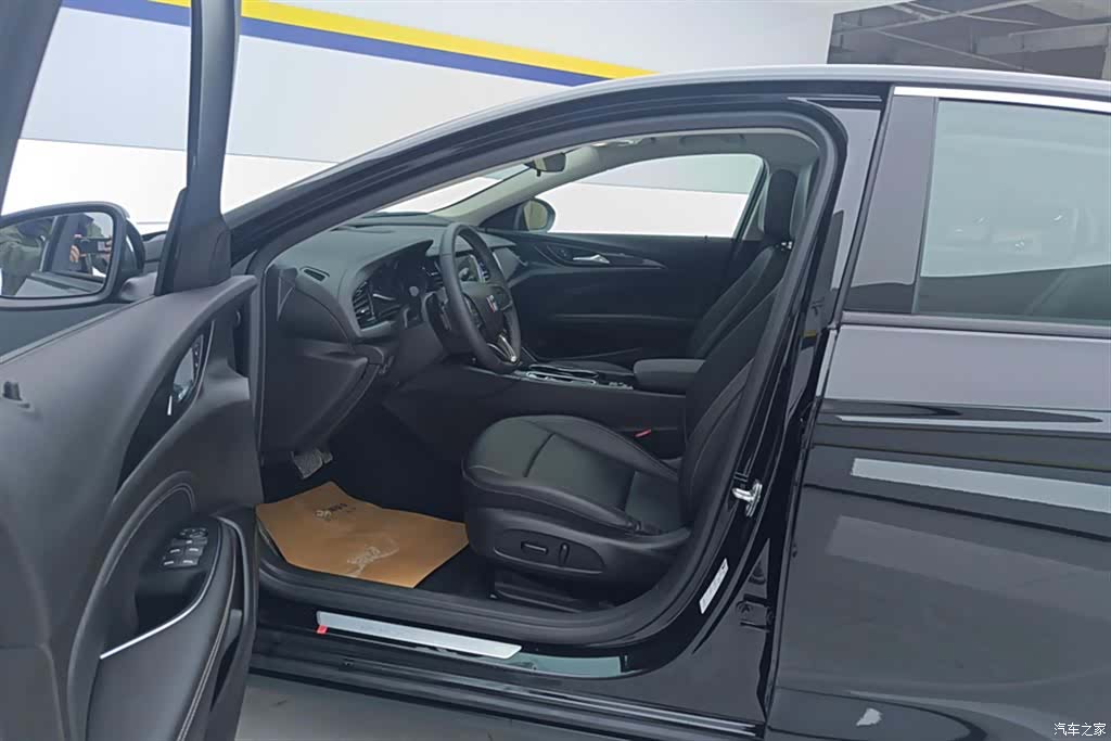 Buick Regal, 2025 9