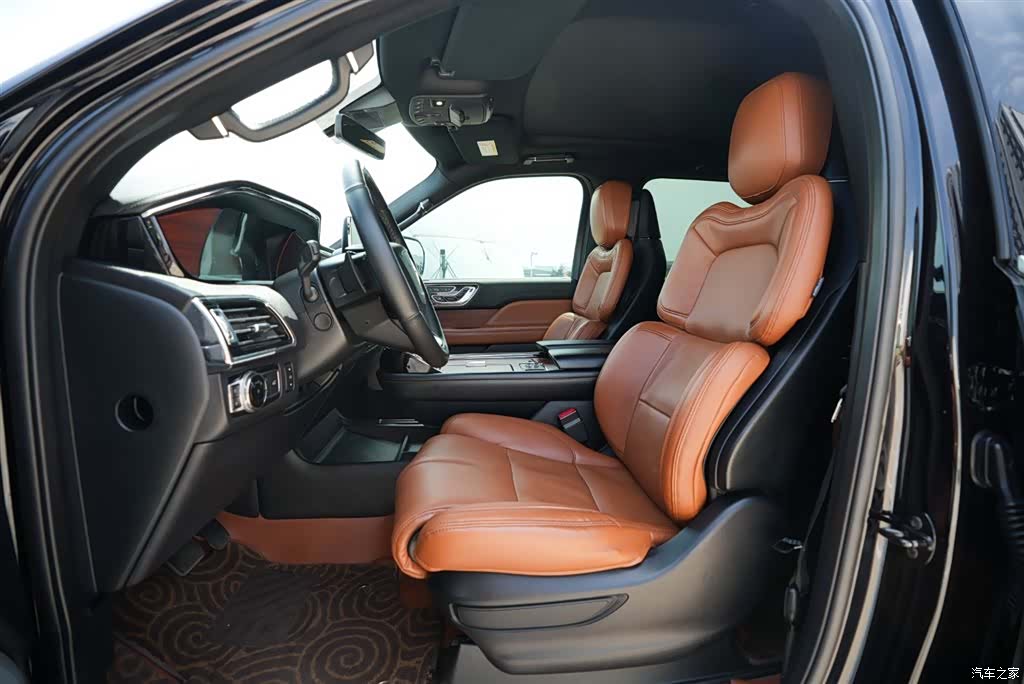Lincoln Navigator, 2021 6