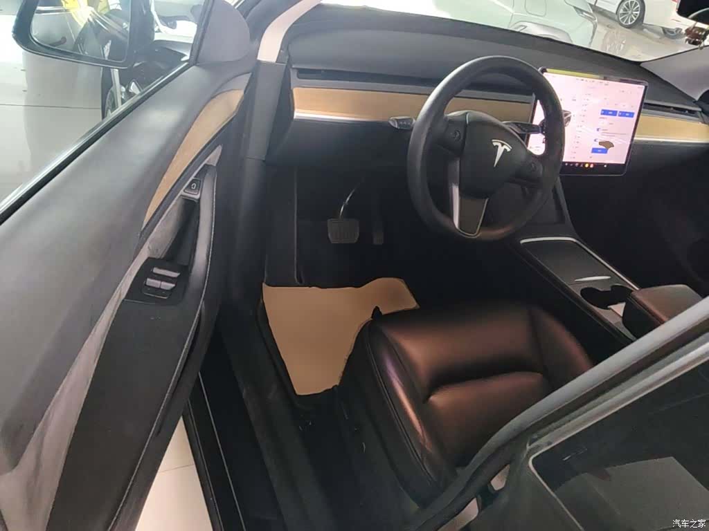 Tesla Model Y, 2021 16