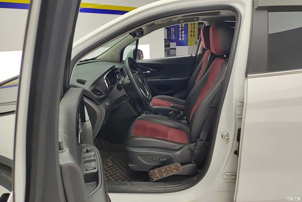 Buick Encore, 2018 9