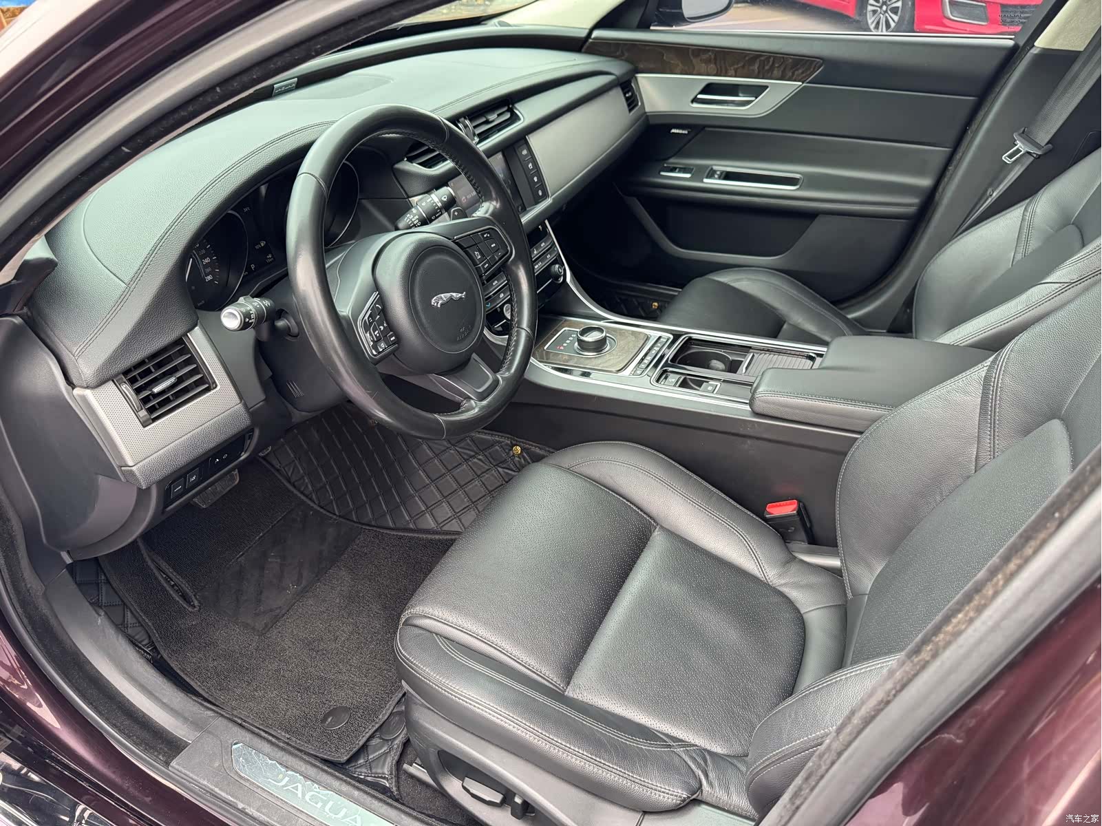 Land Rover XFL, 2017 8