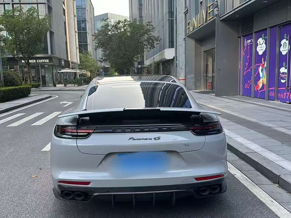 Porsche Panamera