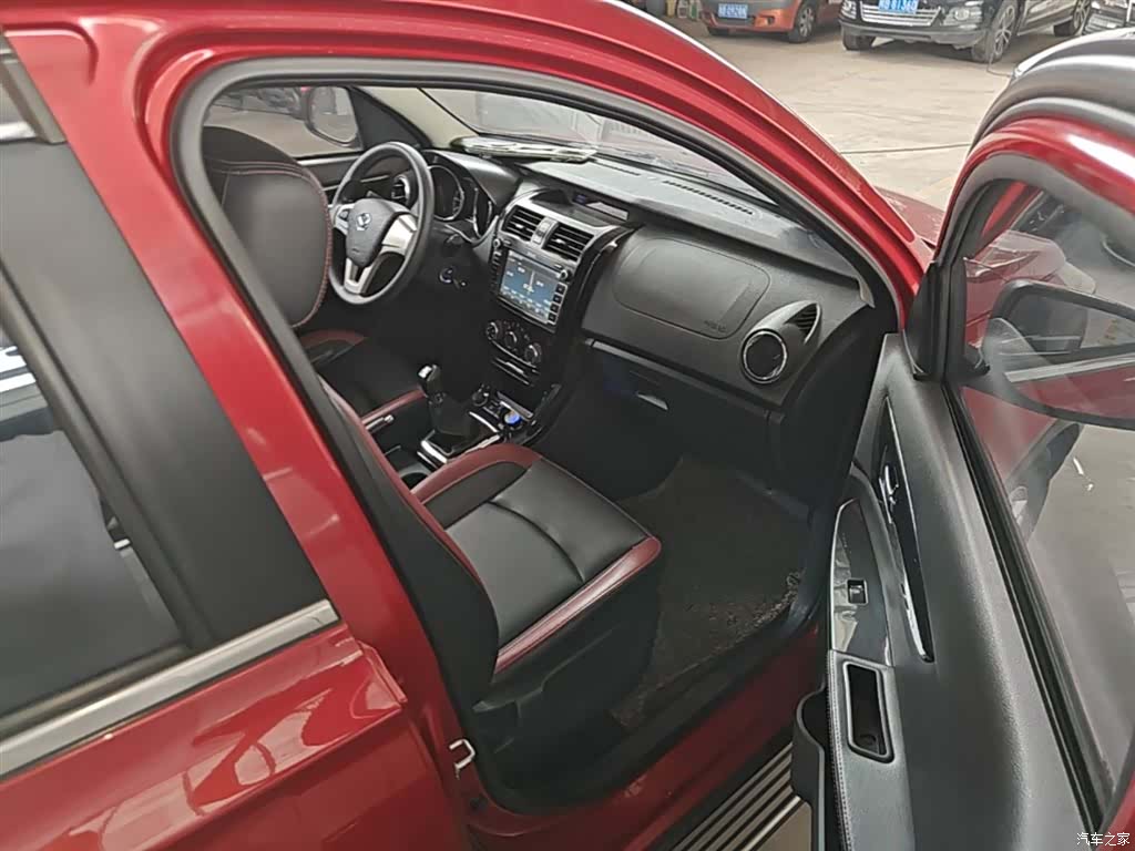 BAIC S3, 2015 25
