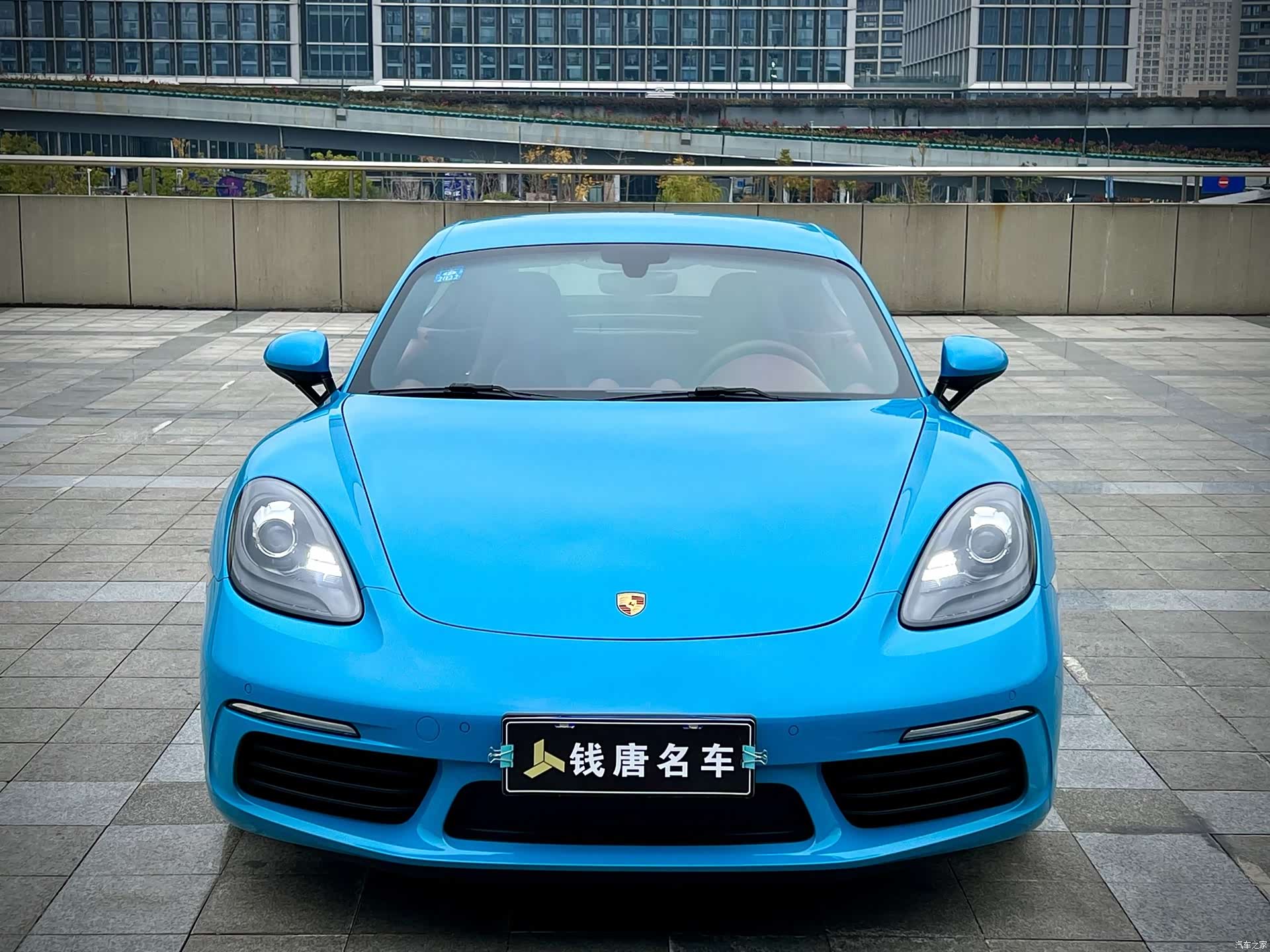 Porsche Cayman, 2018 все фото
