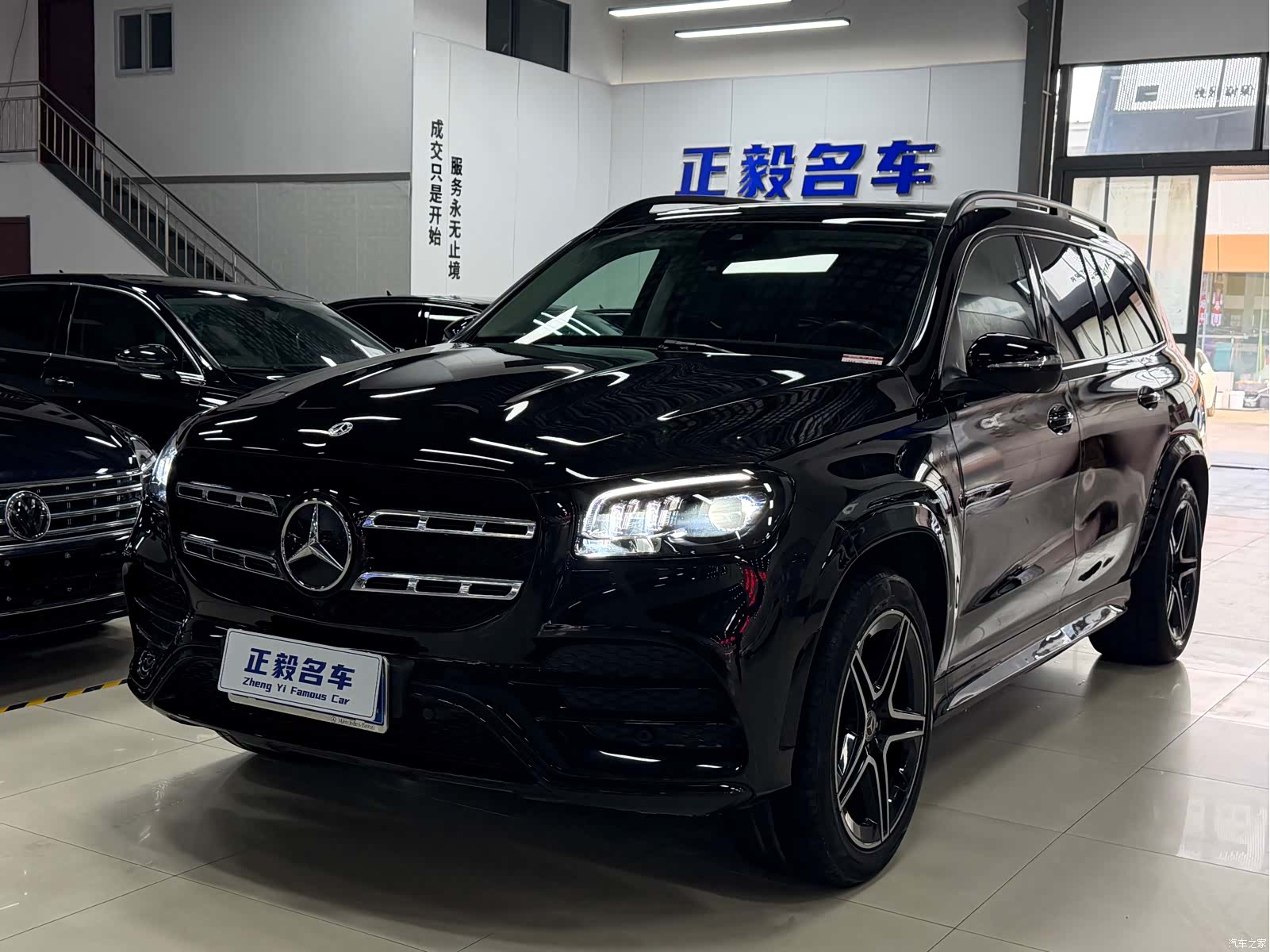 Mercedes-Benz GLS, 2022 1