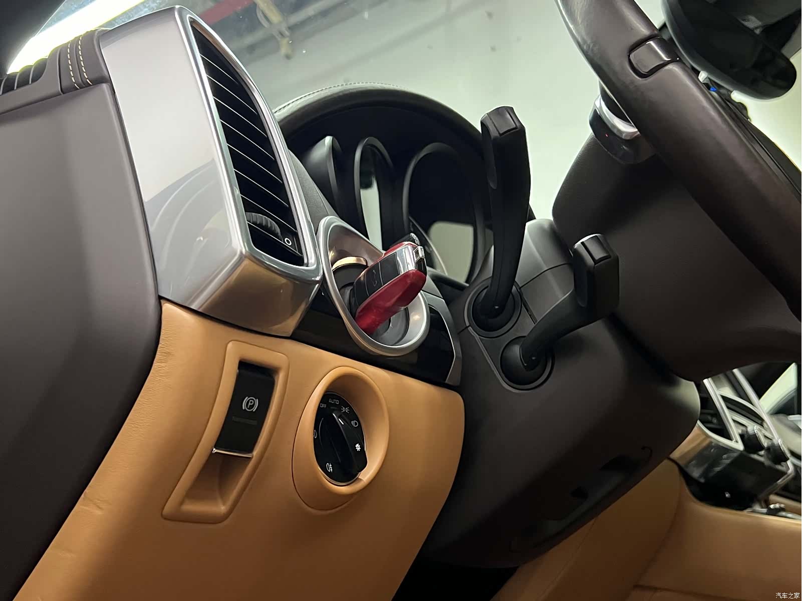 Porsche Cayenne, 2014 8