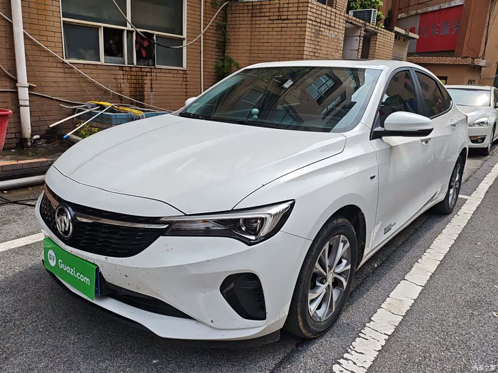 Buick Verano, 2023 1