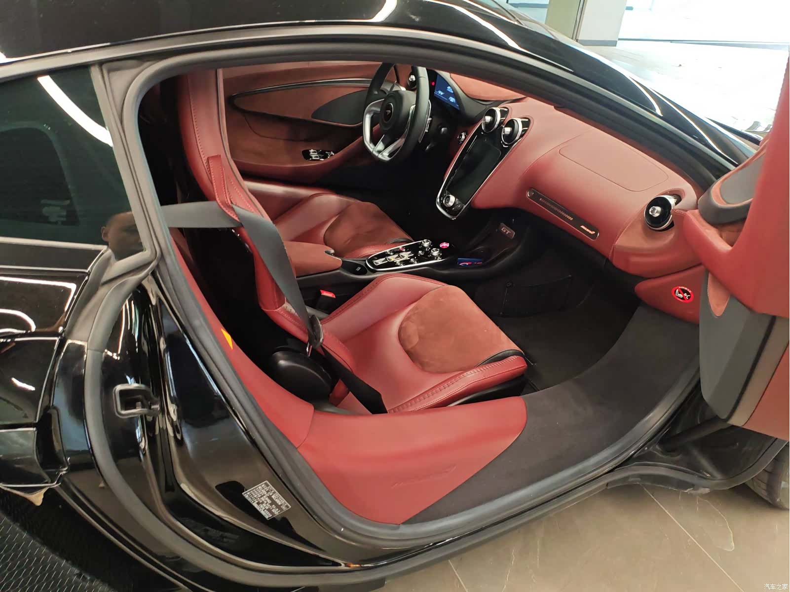 McLaren GT, 2022 6