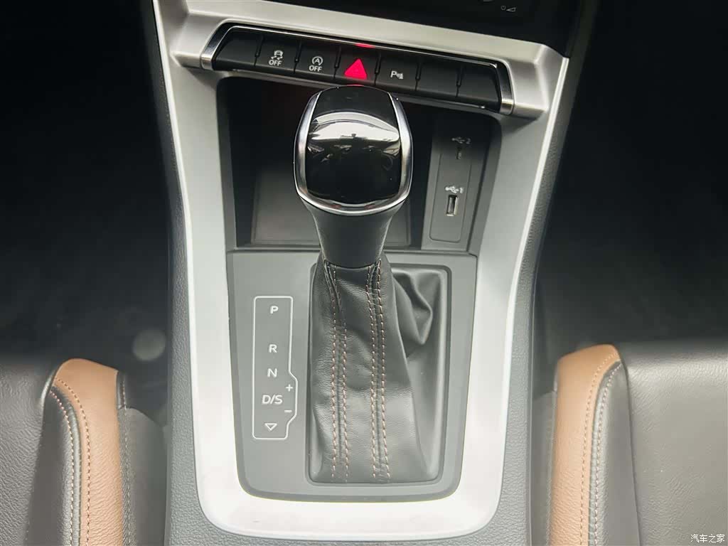 Audi Q3, 2019 16