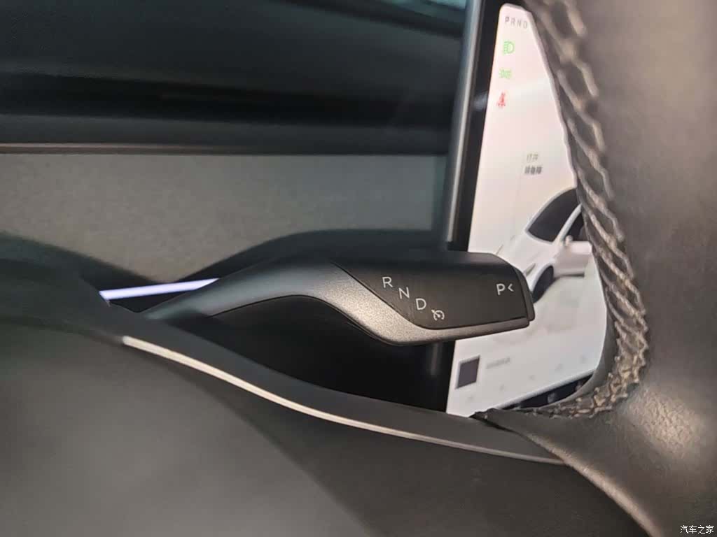 Tesla Model Y, 2024 14