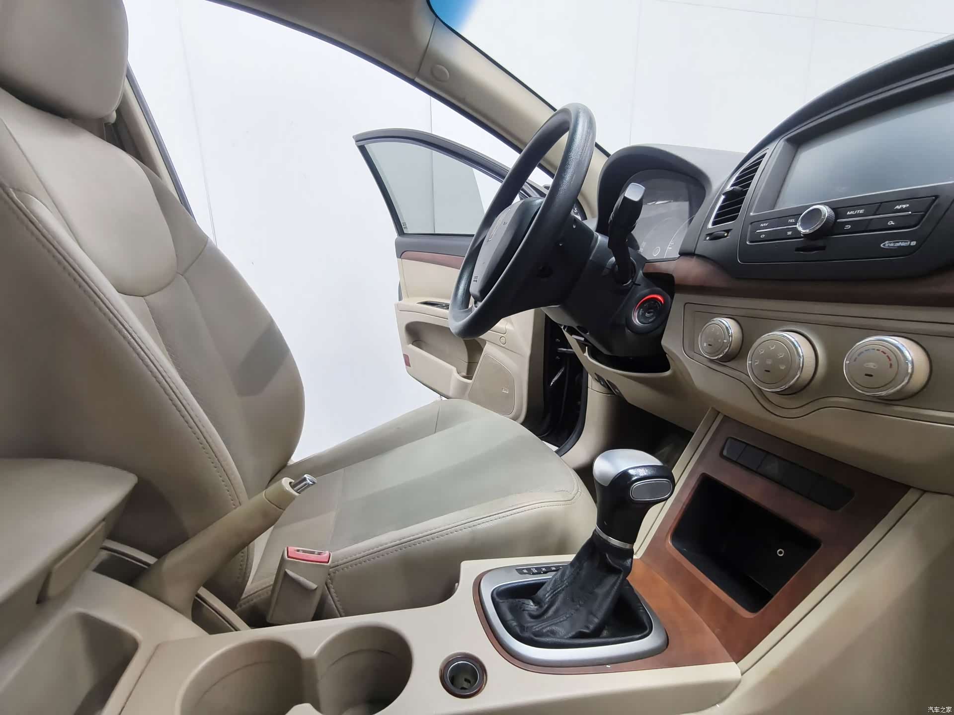 Roewe 350, 2016 15