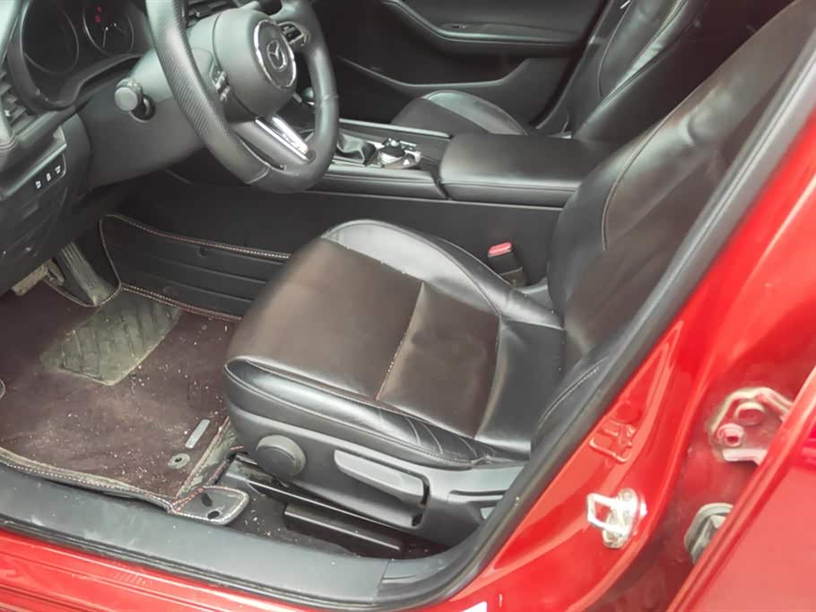 Mazda 3 Angkesaila