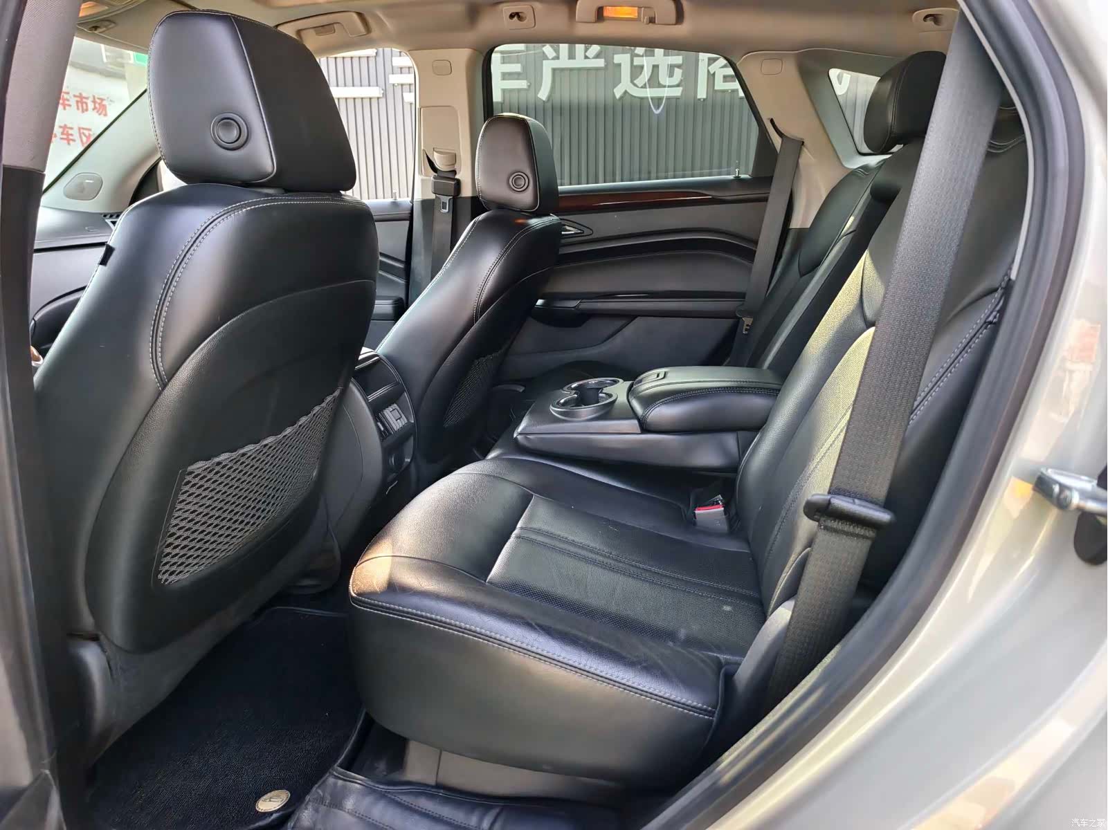 Cadillac SRX, 2013 10