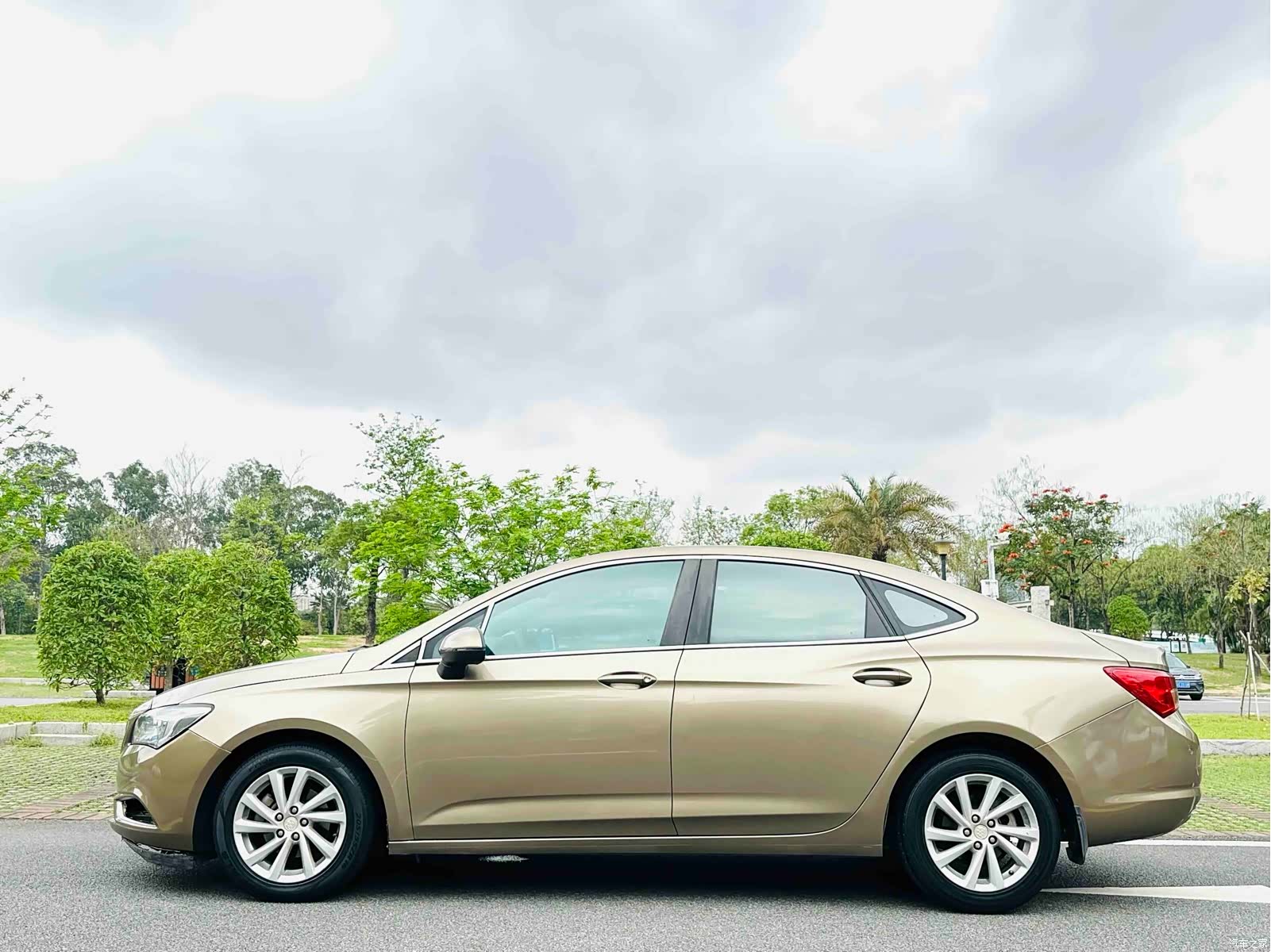 Buick Verano, 2016 7