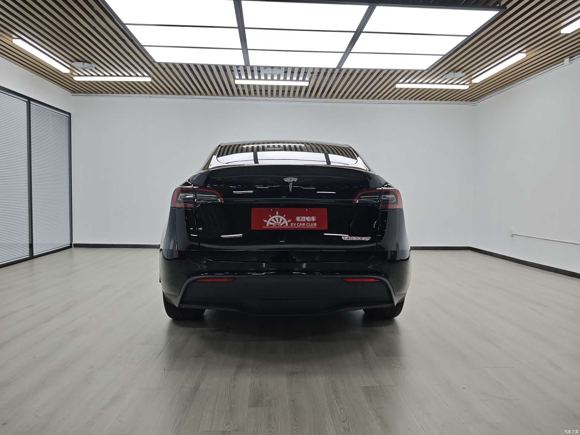 Tesla Model Y, 2022 6