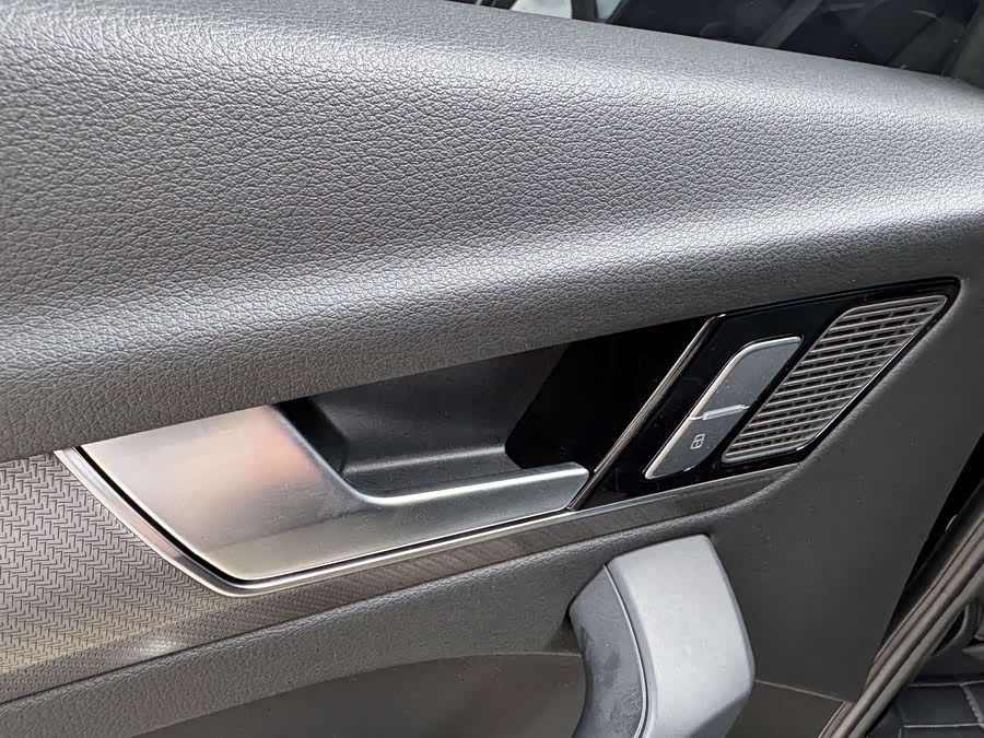 Audi Q5L 2024, фото 28