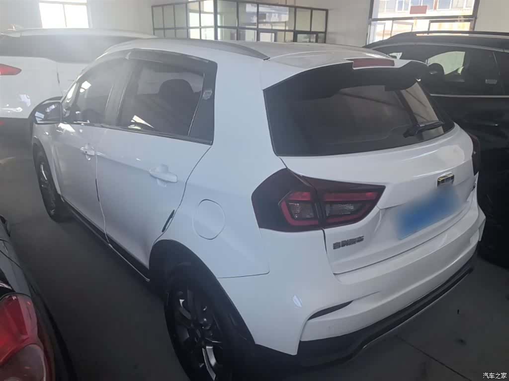 Geely X3, 2021 все фото