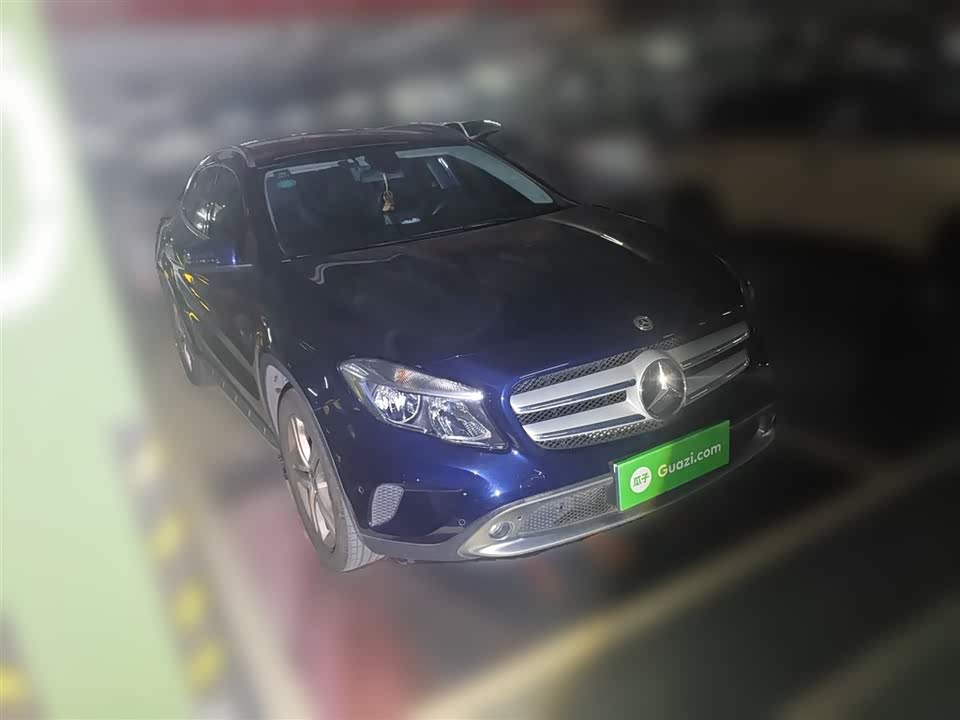Mercedes-Benz GLA