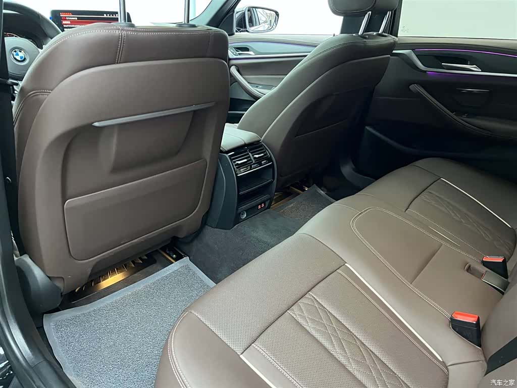 BMW 5 Series, 2023 19