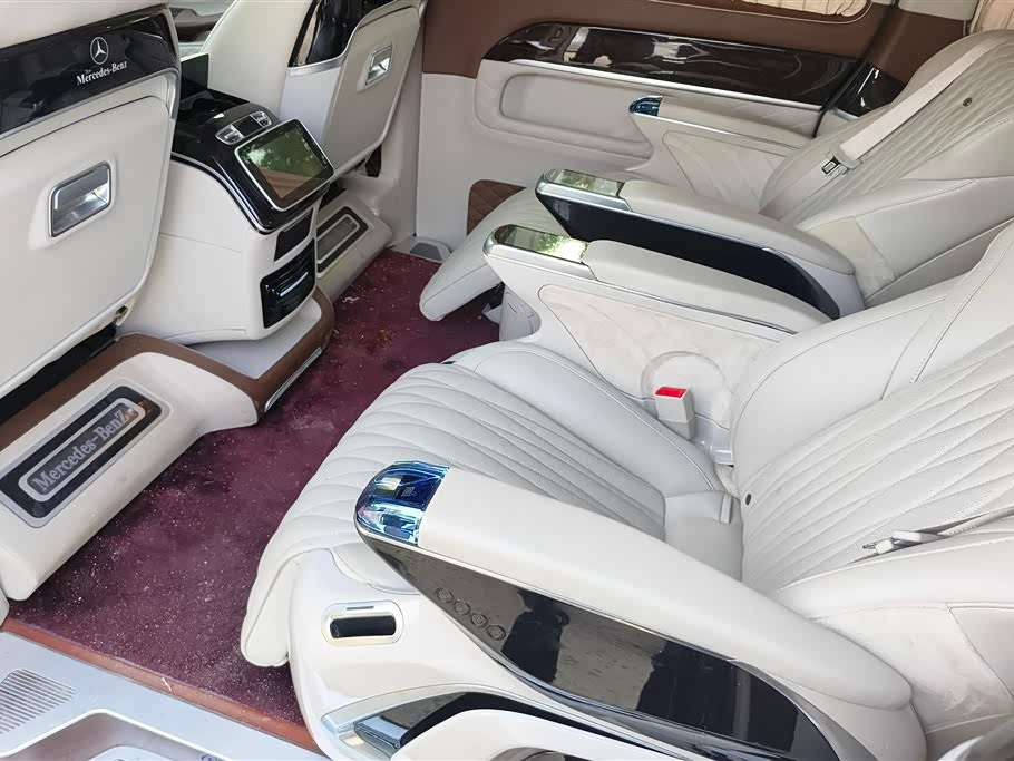 Mercedes-Benz V-class