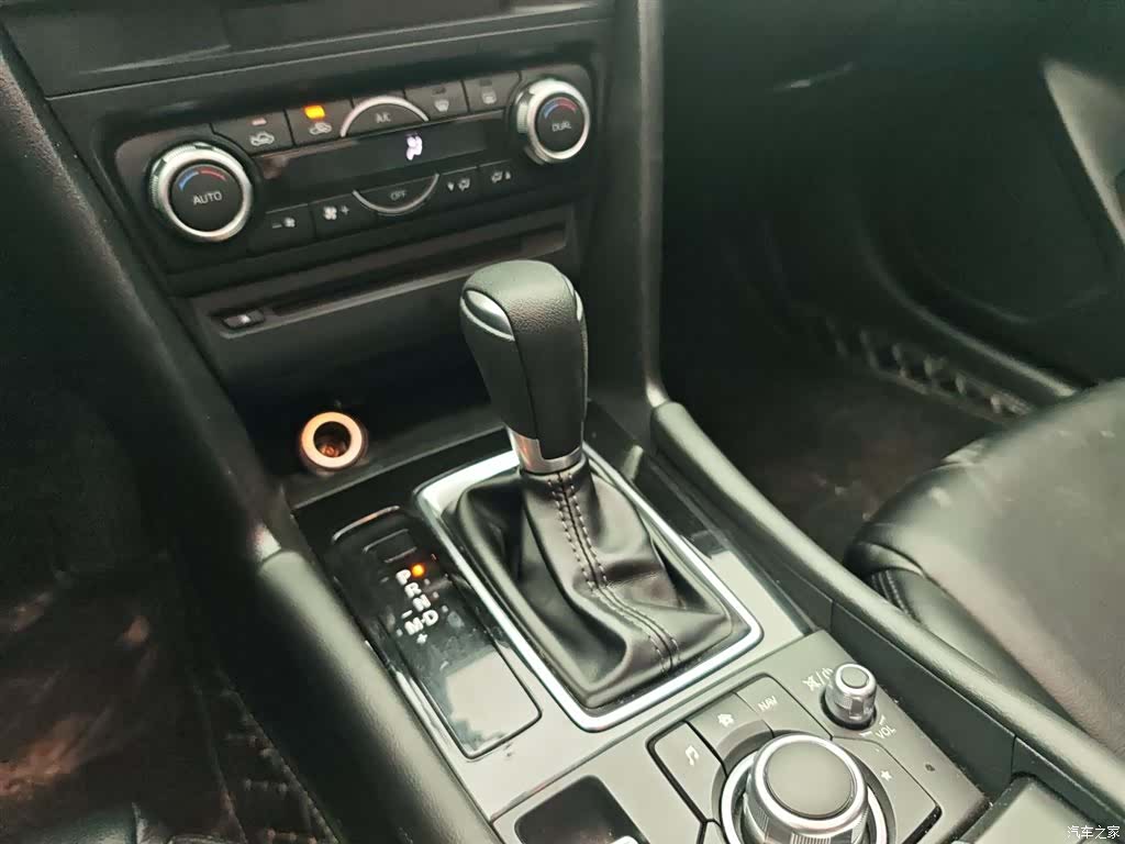 Mazda Mazda3, 2019 14