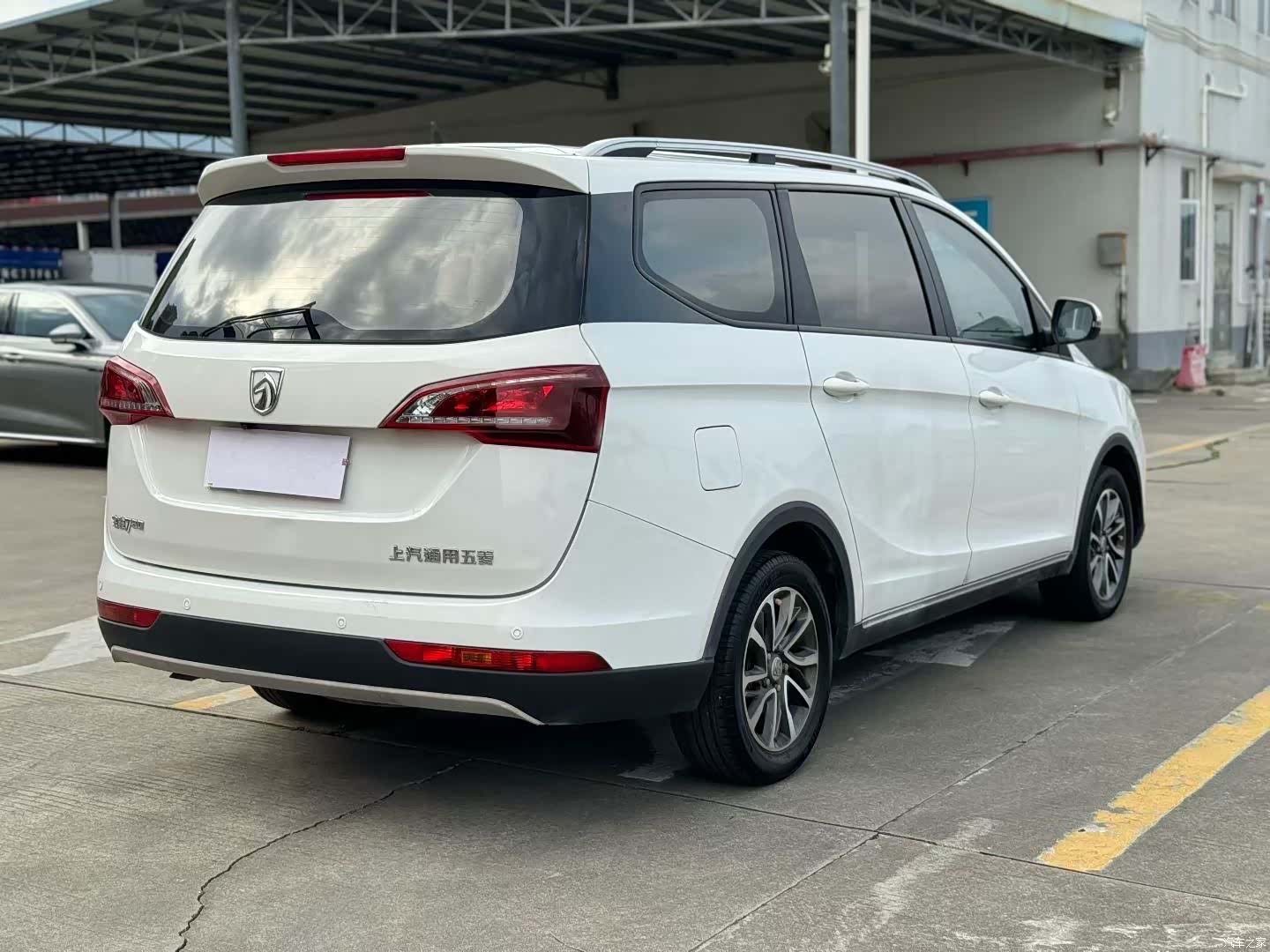 Wuling 730, 2019 7